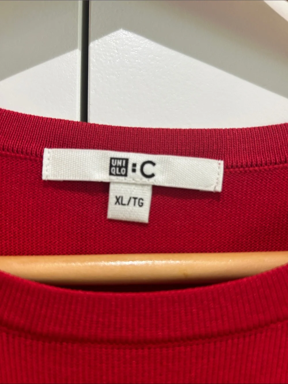 UNIQLO Boxy Knitted T-Shirt - Picture 3 of 3